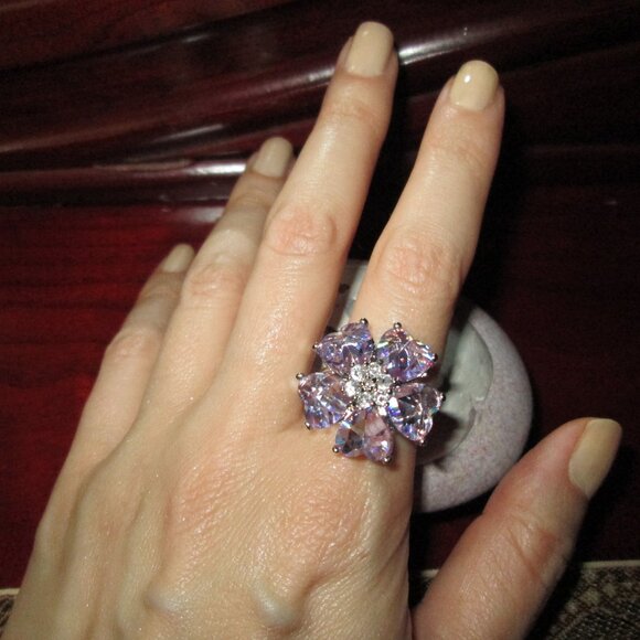 Lilac Heart Shaped CZ petals Flower Cocktail ring - Picture 5 of 6